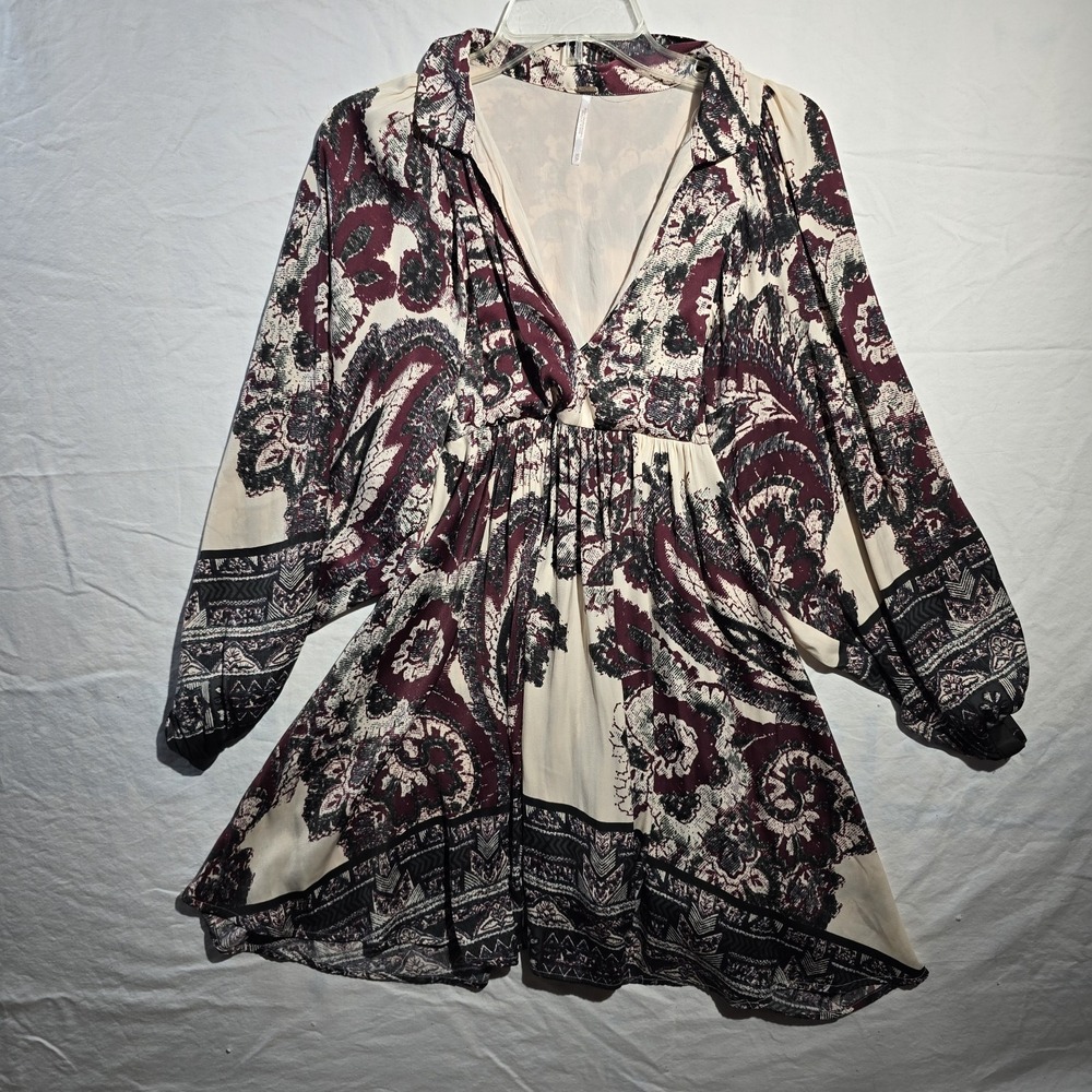 Free People Dress Size XS Burgundy Boho Paisley Babydoll Mini Swing V Neck